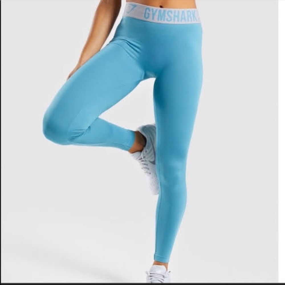BLUE GYMSHARK LEGGINGS